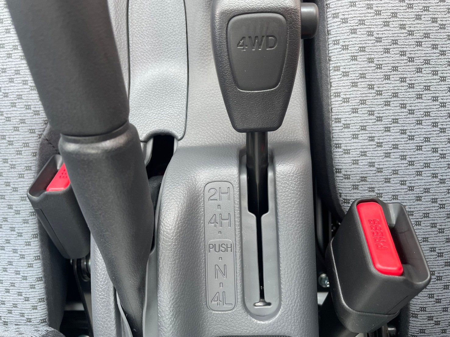 日産 クリッパートラック DX農繁　5MT　4WD